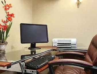 Microtel Inn By Wyndham University Place Charlotte 2*,